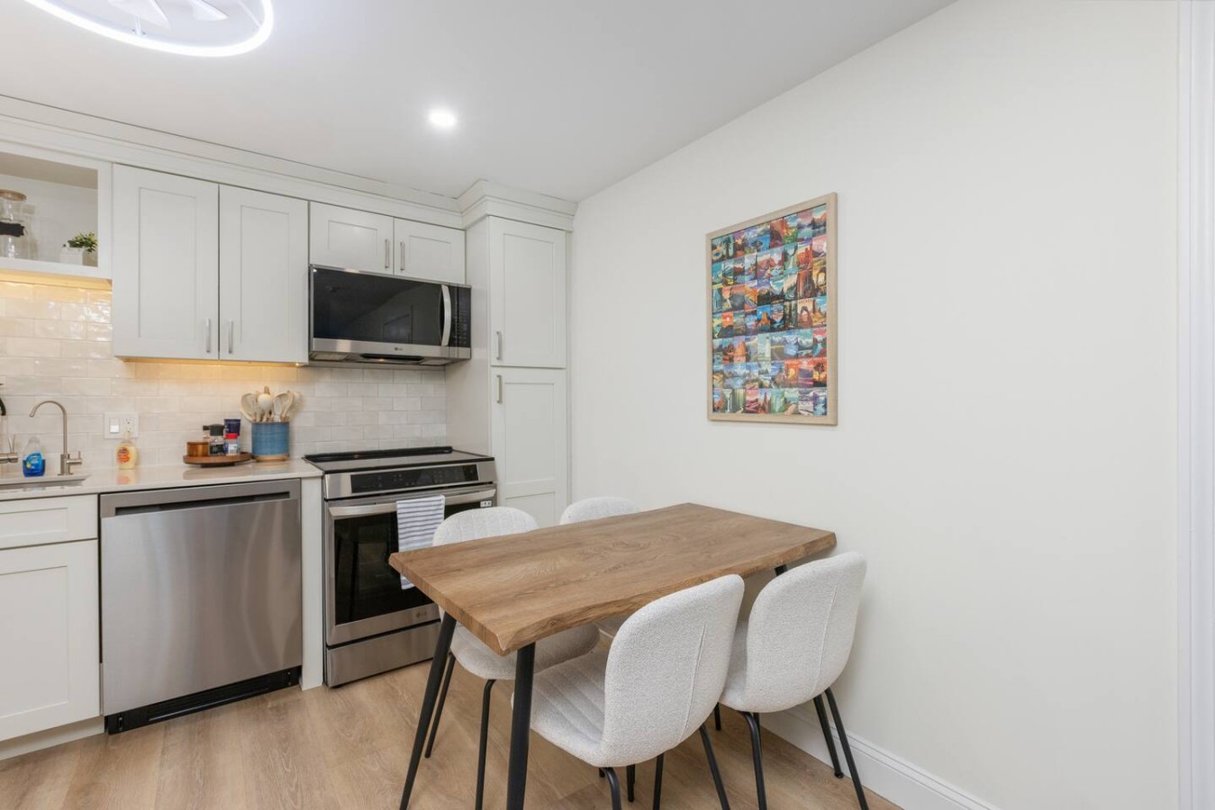 Neighborhood Nest | 10 minutes to Beach &amp; Downtown - Photo 3