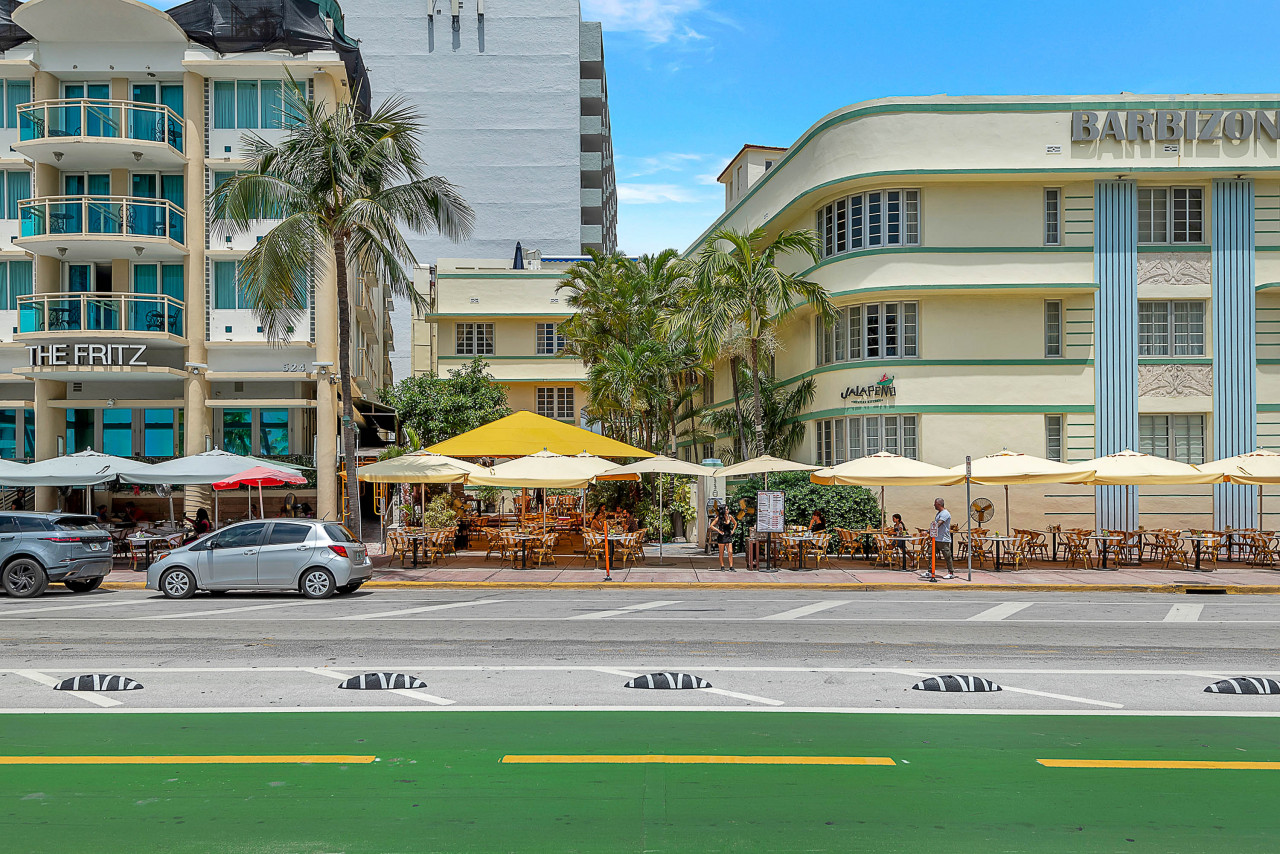 Sham Ocean Ocean Dr Barbizon Studio, Boardwalk, & steps to Nightlife & Beach