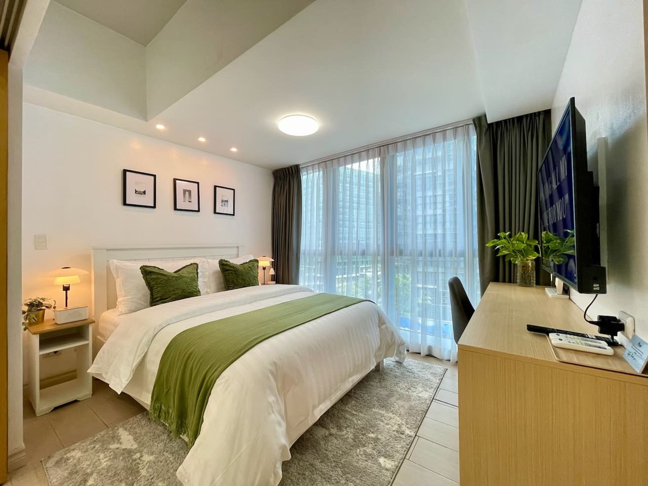 Cozy gem in Uptown Parksuites BGC