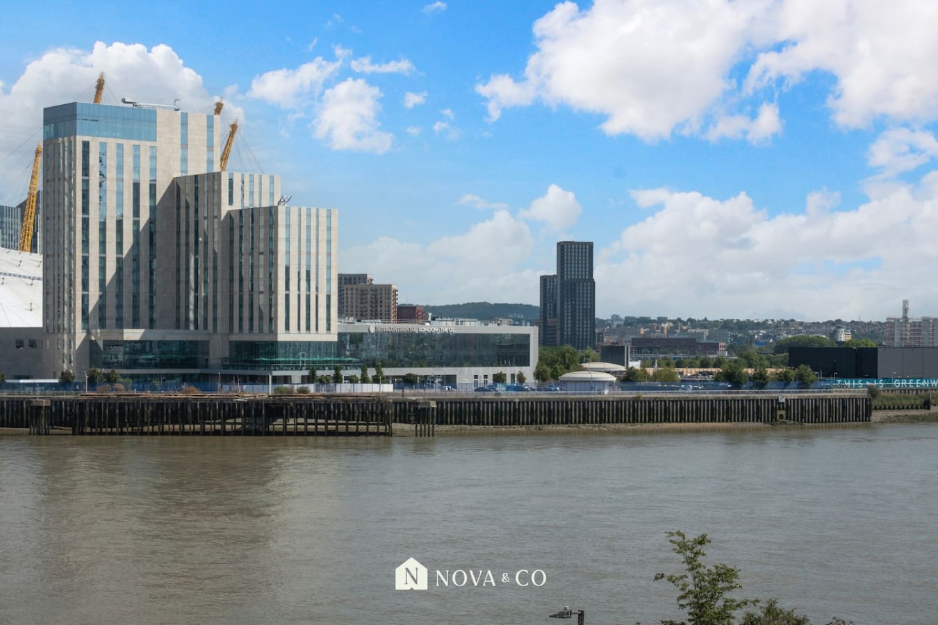 2BR 2B Canary Wharf | River & O2 Views in Aurora Bldg, 164 Blackwall Way 15 - Property image 36 - VivreStays