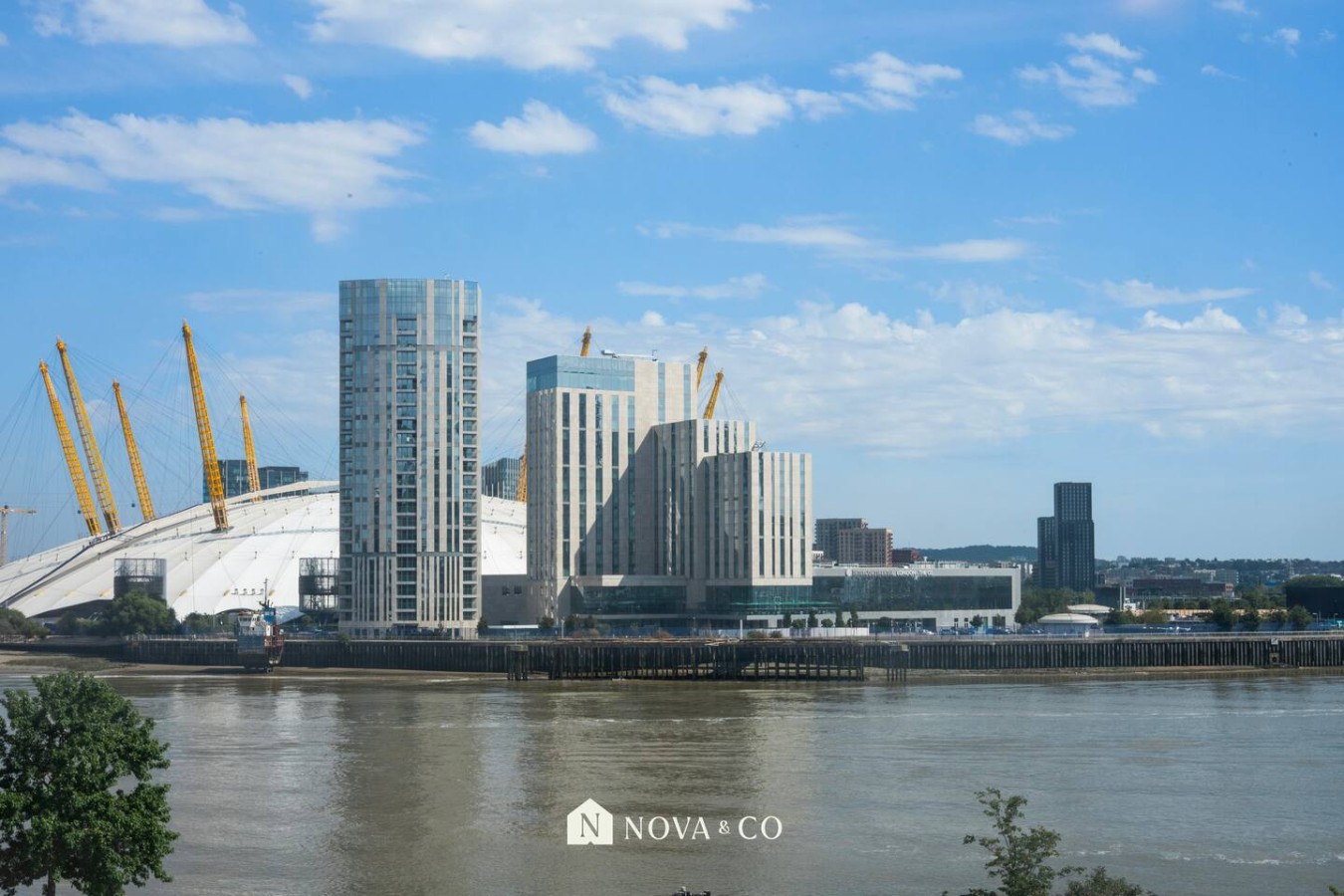 Canary Wharf 2BR | O2 Views & Parking in Aurora Bldg, 164 Blackwall Way 15 - Property image 43 - VivreStays