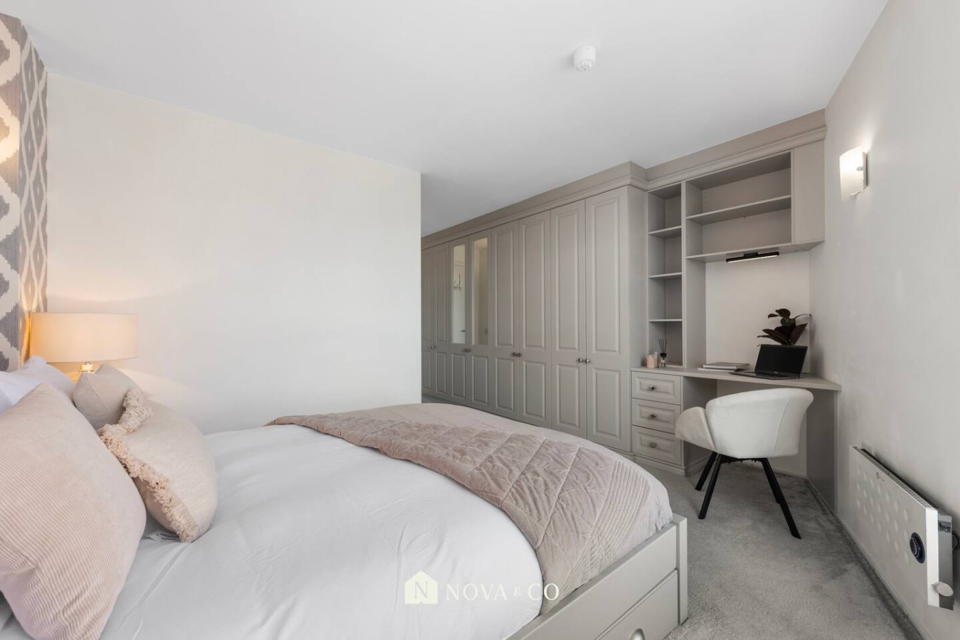Canary Wharf 2BR | O2 Views & Parking in Aurora Bldg, 164 Blackwall Way 15 - Property image 24 - VivreStays