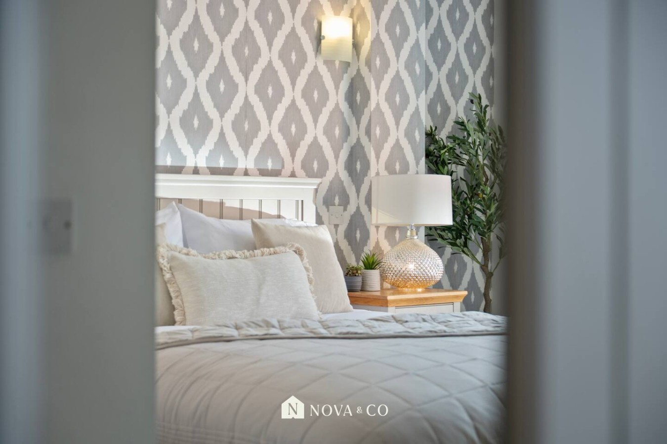 Canary Wharf 2BR | O2 Views & Parking in Aurora Bldg, 164 Blackwall Way 15 - Property image 39 - VivreStays