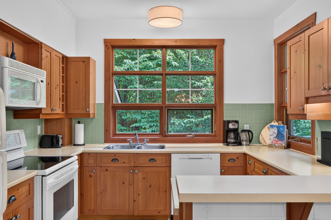 205 Les Eaux, Unit 7 13