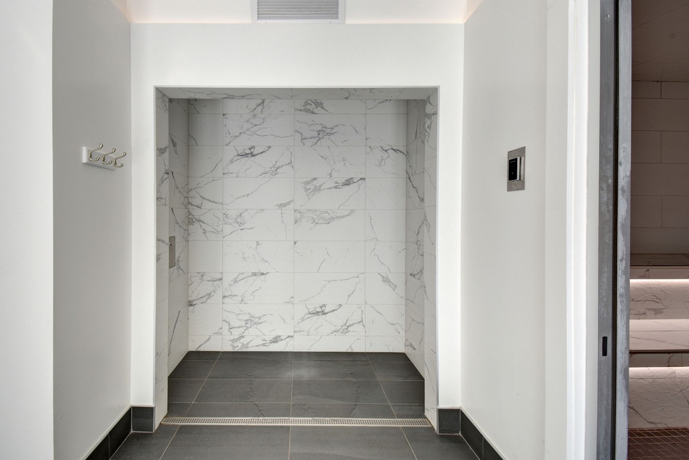 205 Les Eaux, Unit 7 50