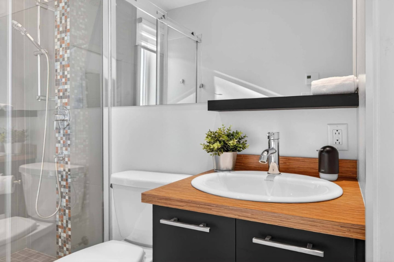 Chalet de la Tranquilitié in Bel Air 27