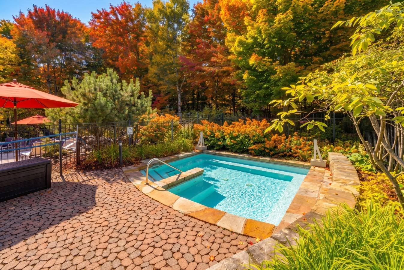 Versant Hot Tub