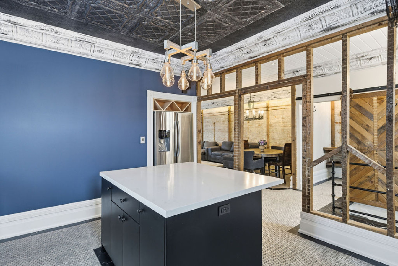 124 Hurontario Unit 2 | Photo 12