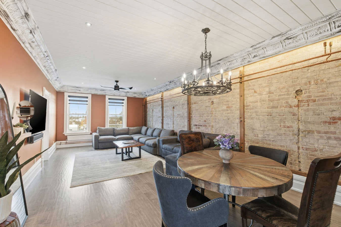 124 Hurontario Unit 2 | Photo 8