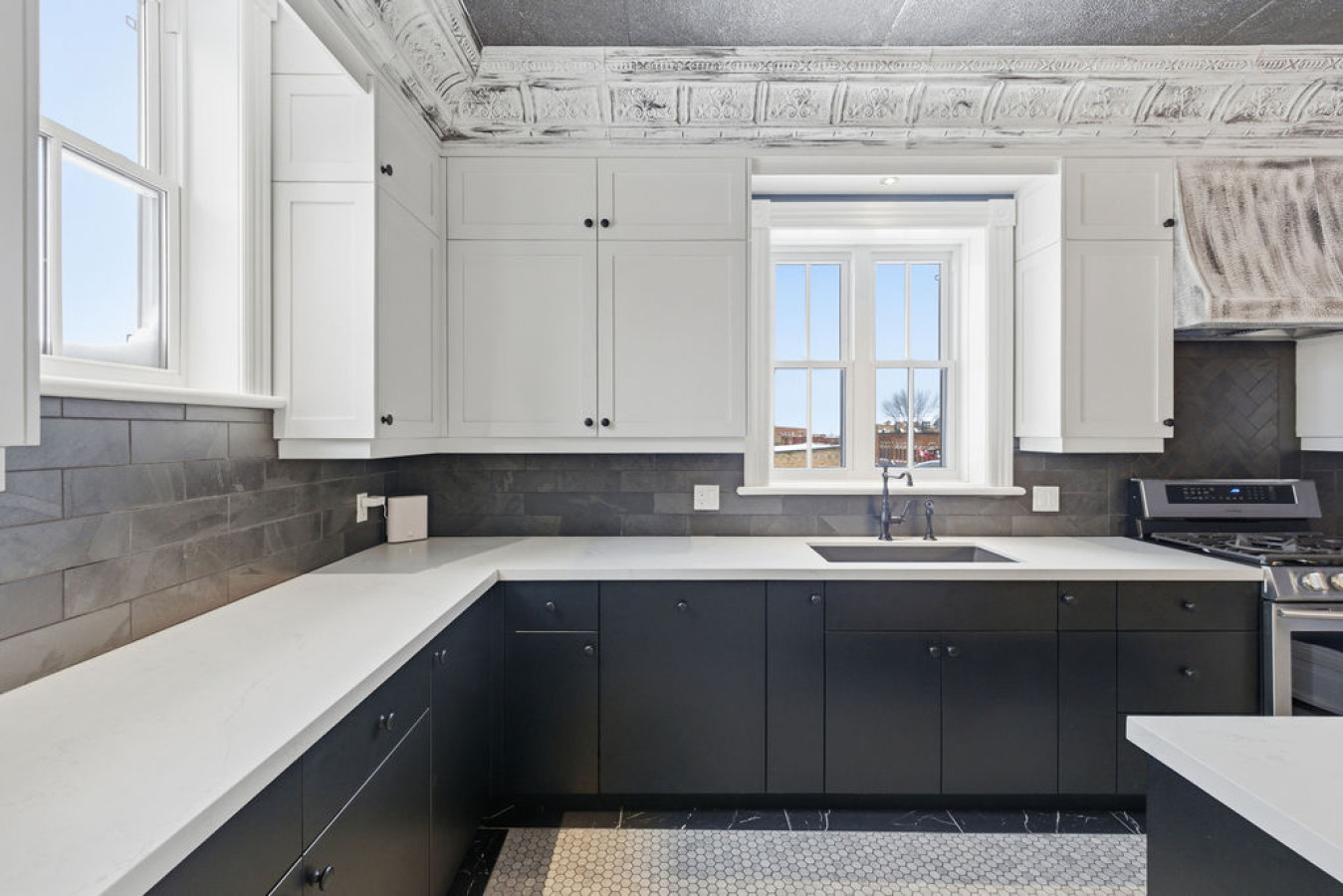 124 Hurontario Unit 2 | Photo 13