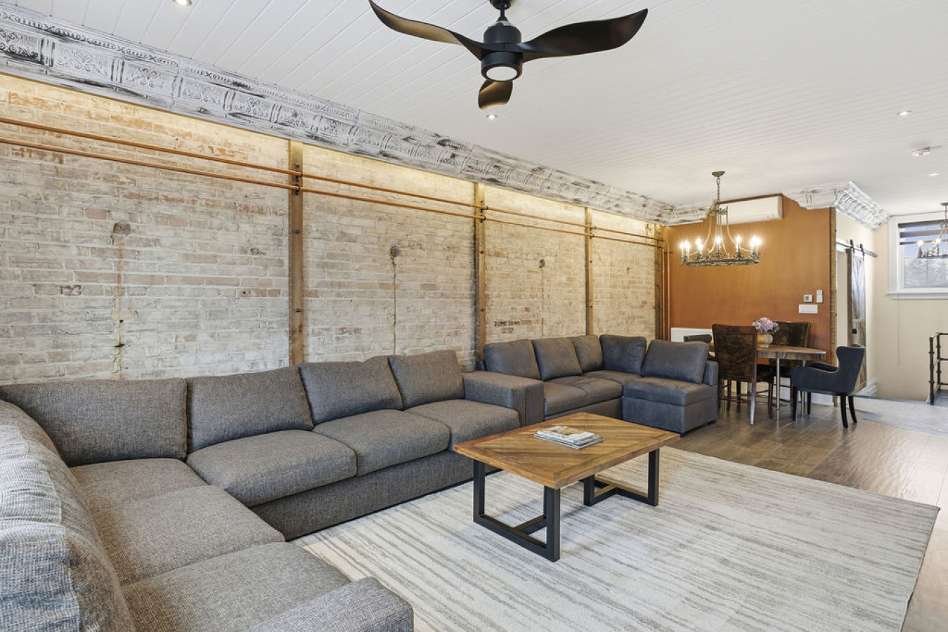 124 Hurontario Unit 2 | Photo 7