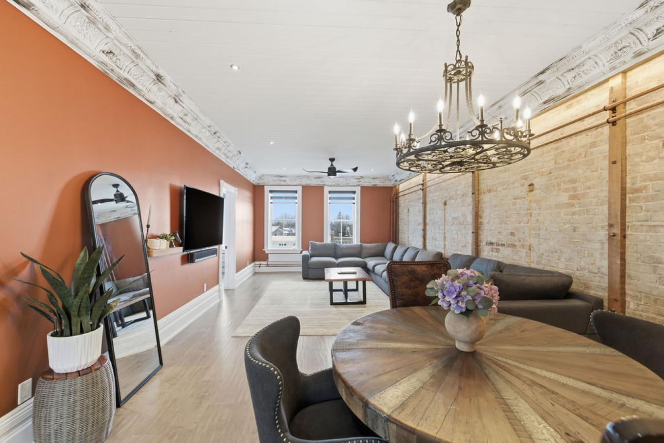 124 Hurontario Unit 2 | Photo 9