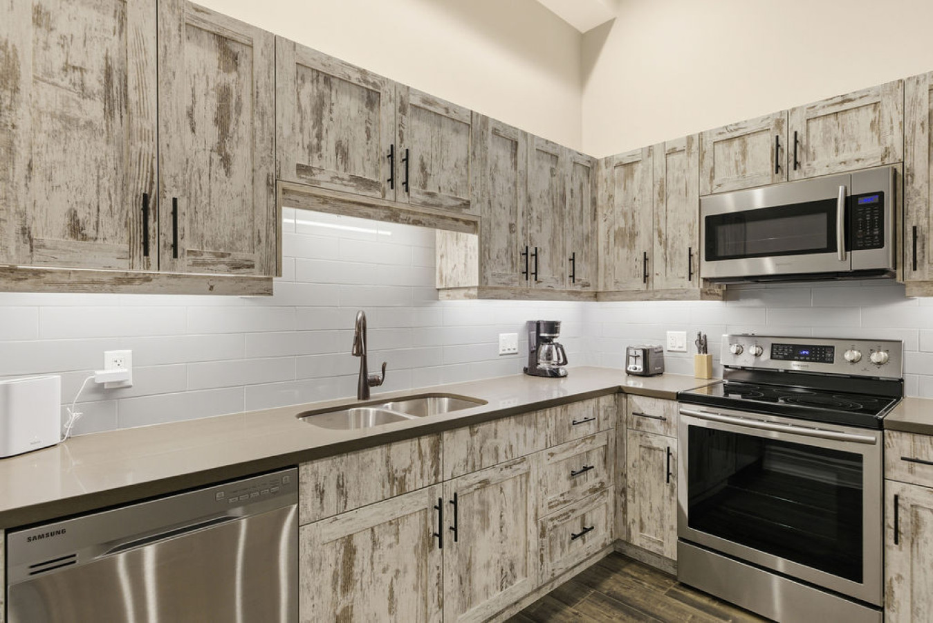 124 Hurontario Unit 3 11