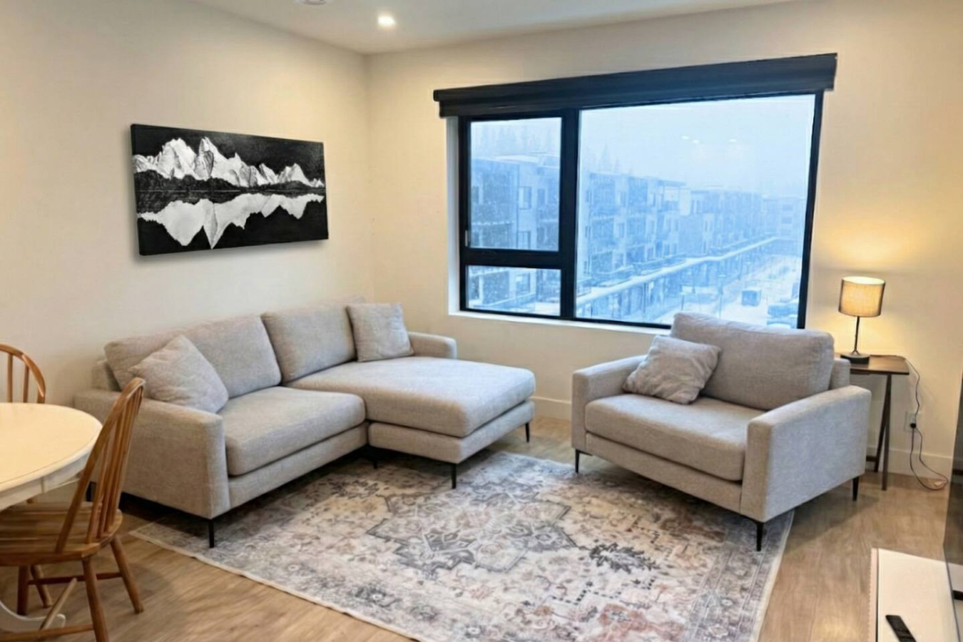 The Selkirk Overlook Suite