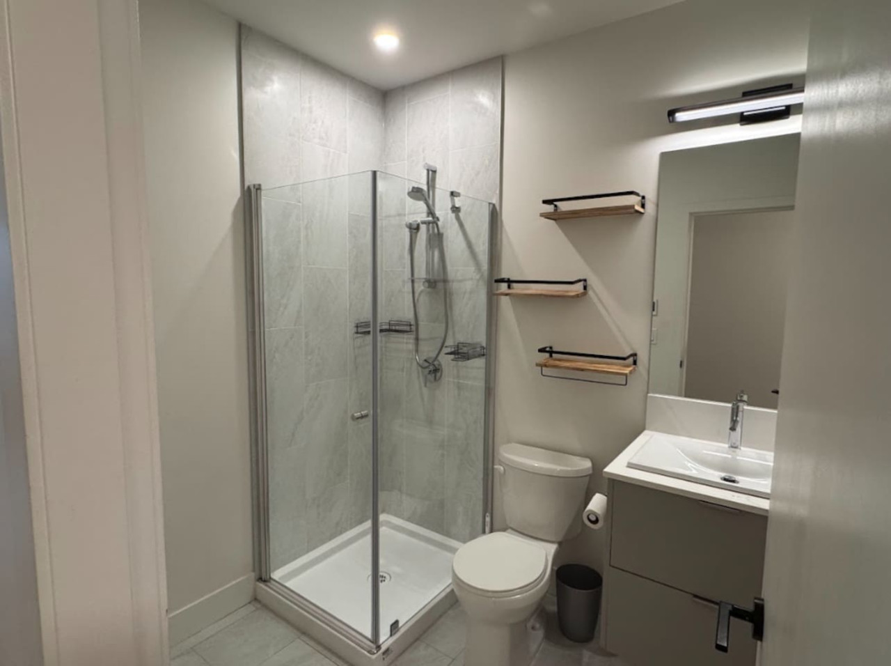 The Selkirk Overlook Suite | Photo 8