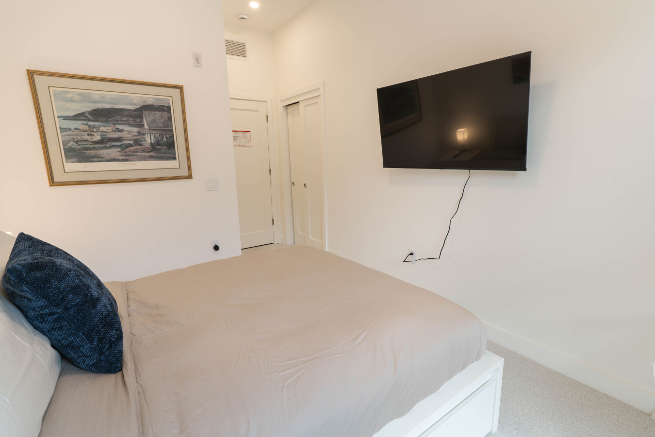 The Luxury Basecamp 21