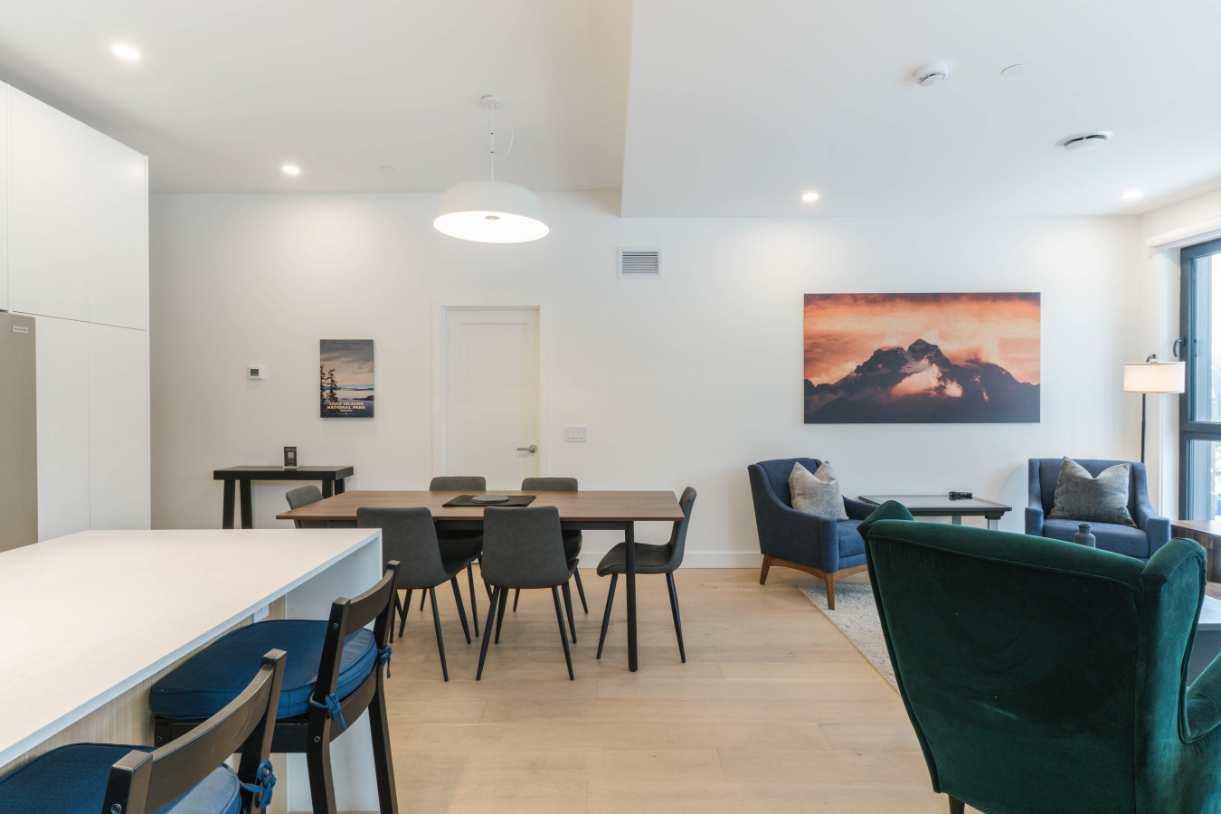 The Luxury Basecamp 8