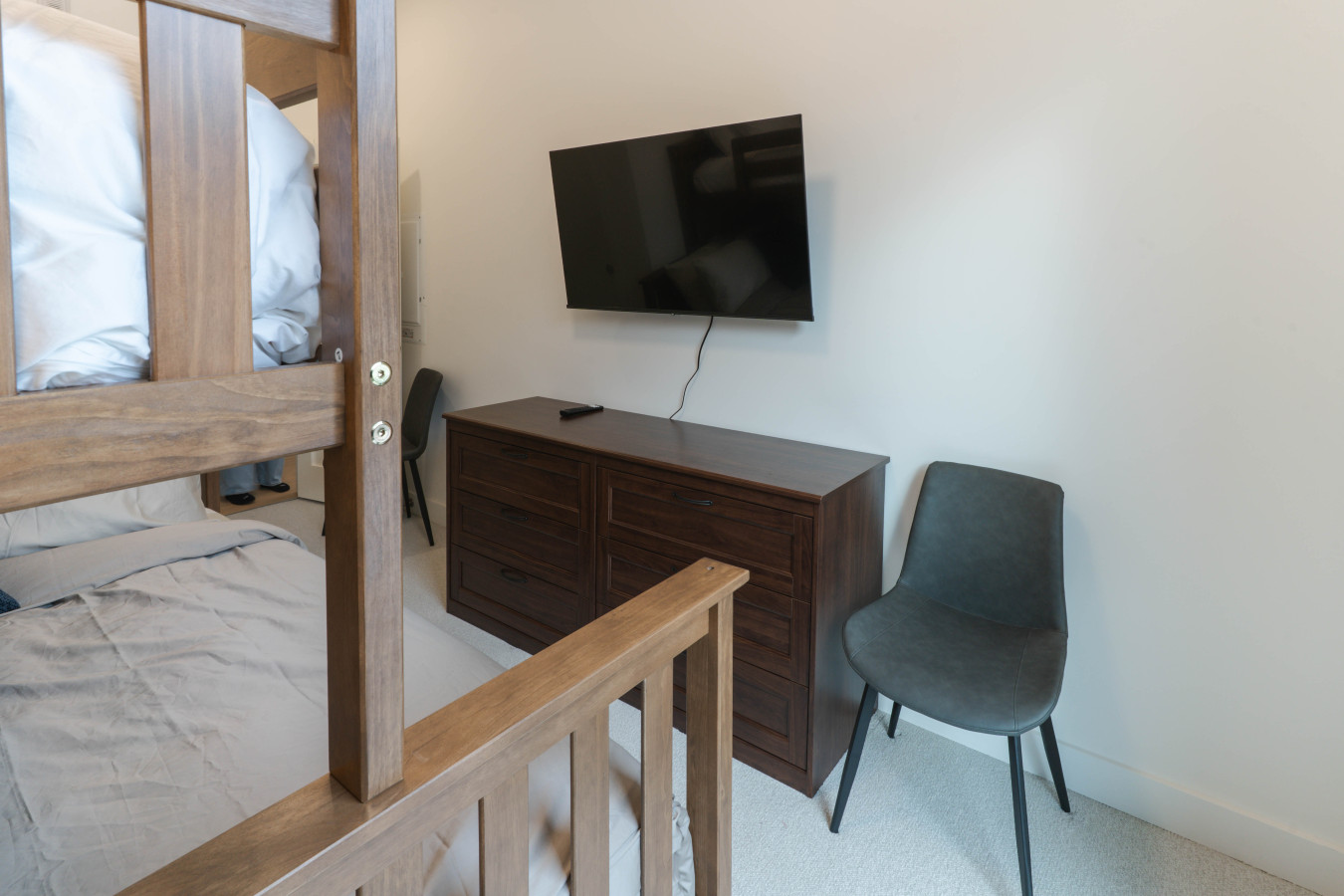 The Luxury Basecamp 26