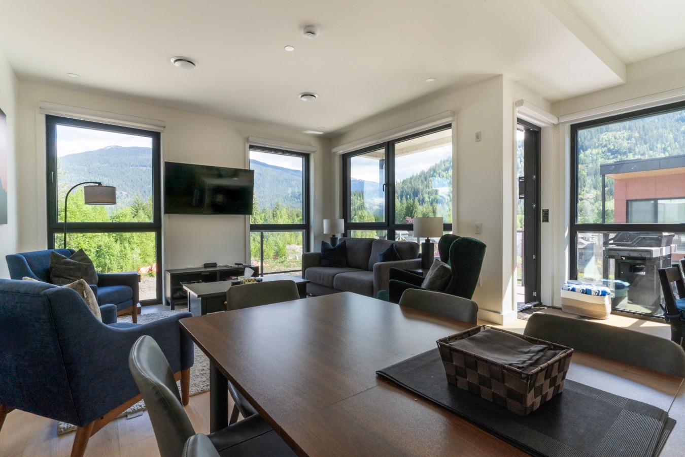 The Luxury Basecamp