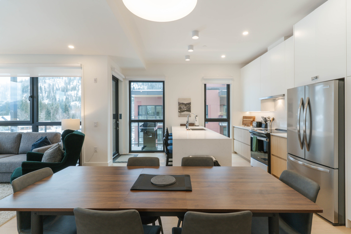 The Luxury Basecamp 9