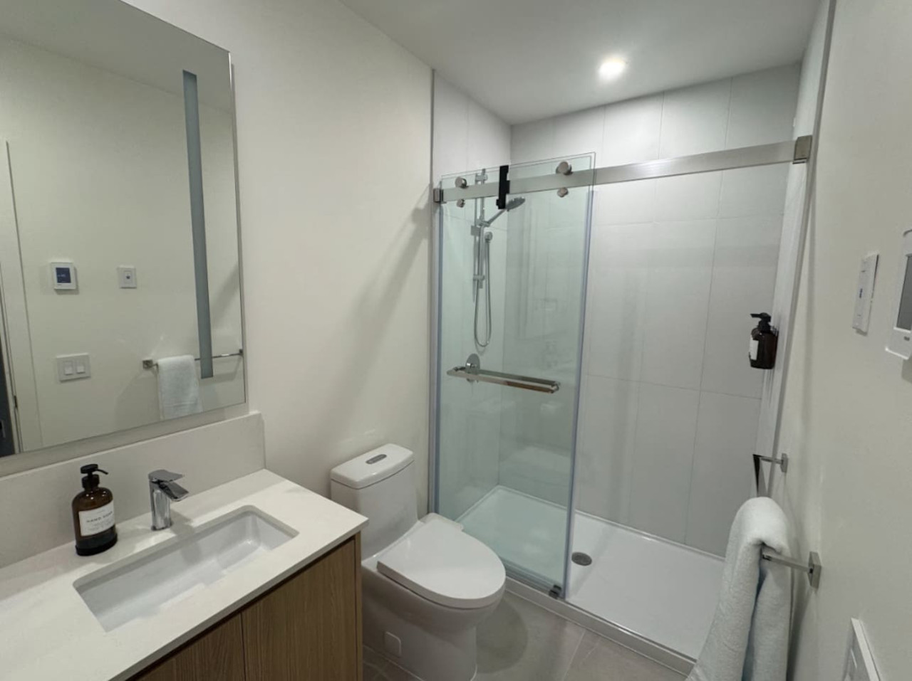 The Luxury Basecamp 8