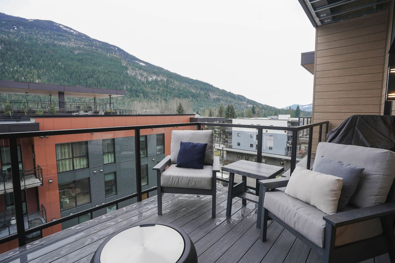 Big Hill Penthouse Chalet 13