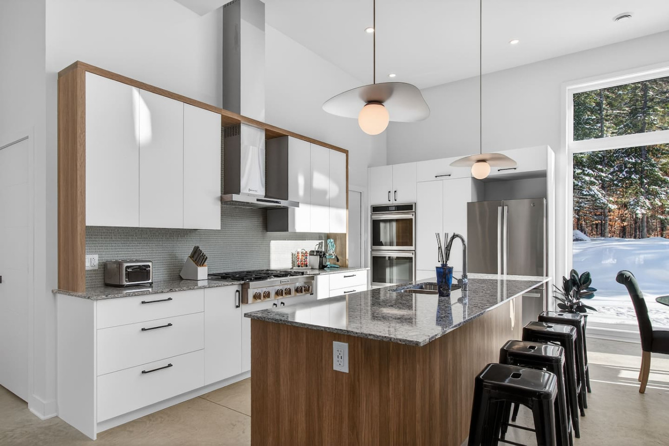 Wynnau Estate in Bel Air | Photo 12