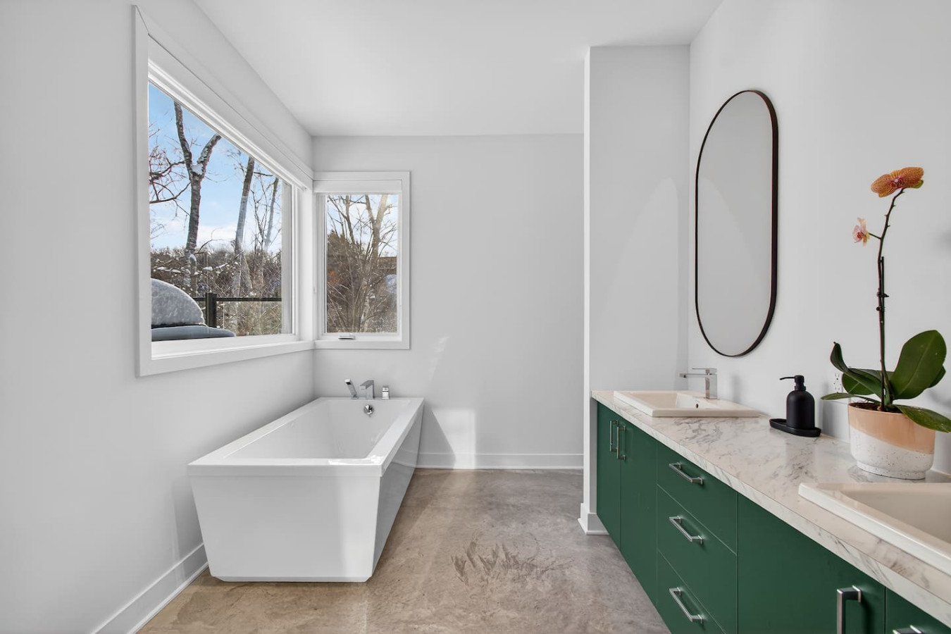 Wynnau Estate in Bel Air | Photo 21