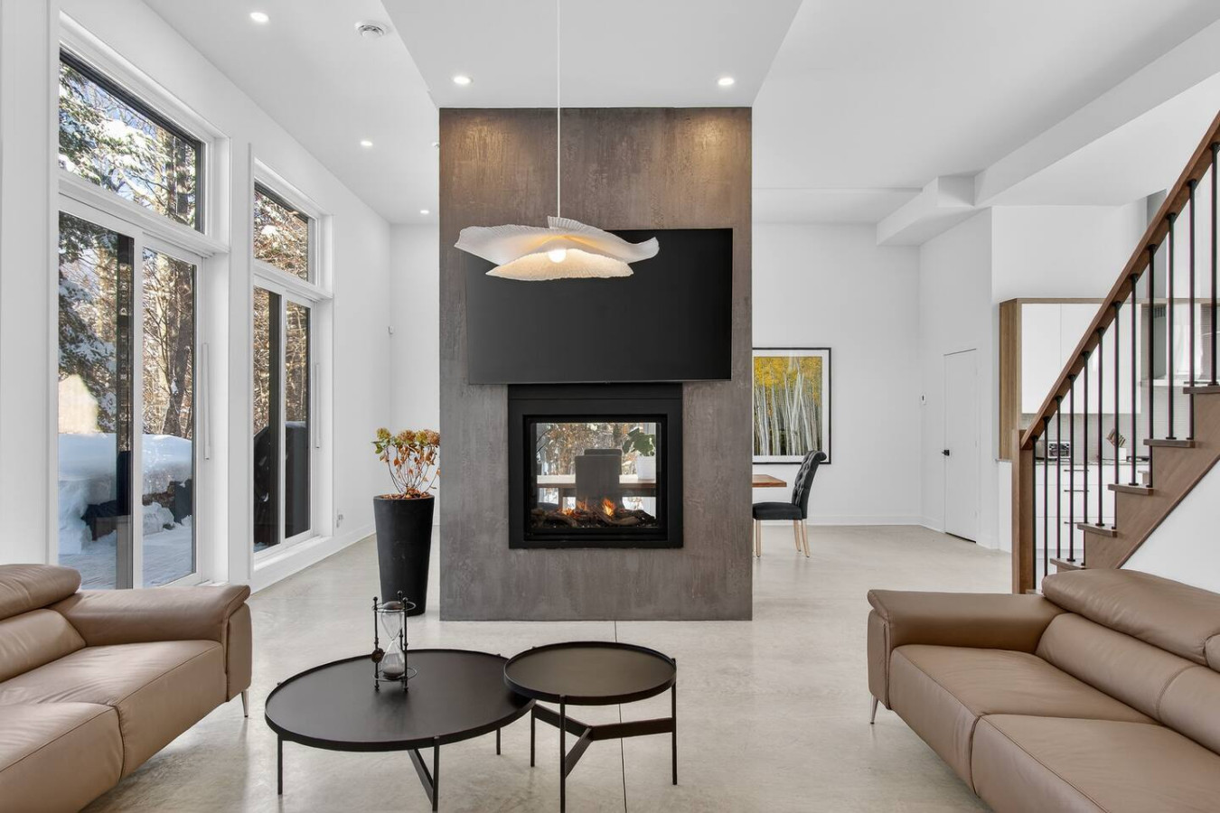 Wynnau Estate in Bel Air | Photo 6