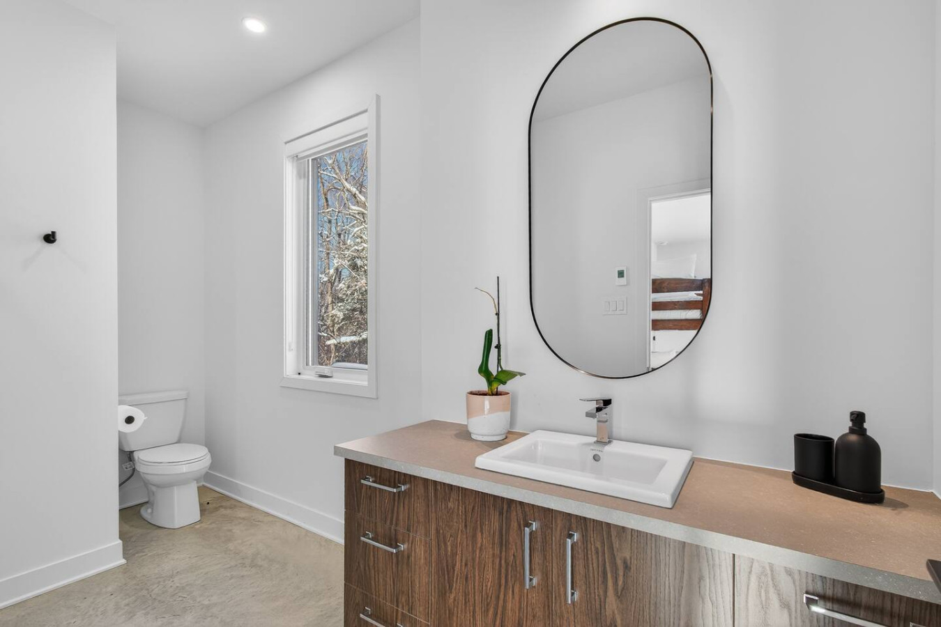 Wynnau Estate in Bel Air | Photo 42