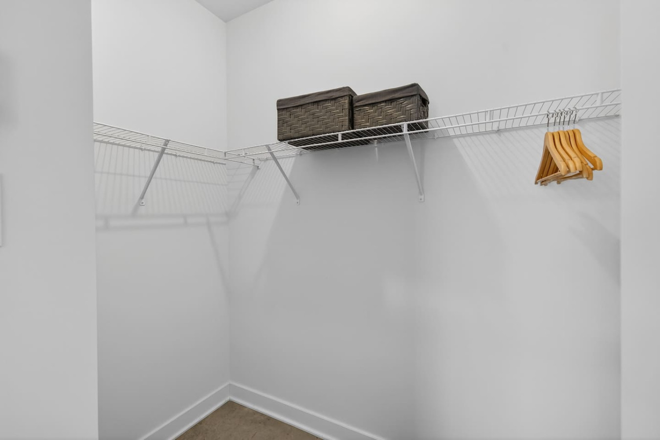 Wynnau Estate in Bel Air | Photo 36