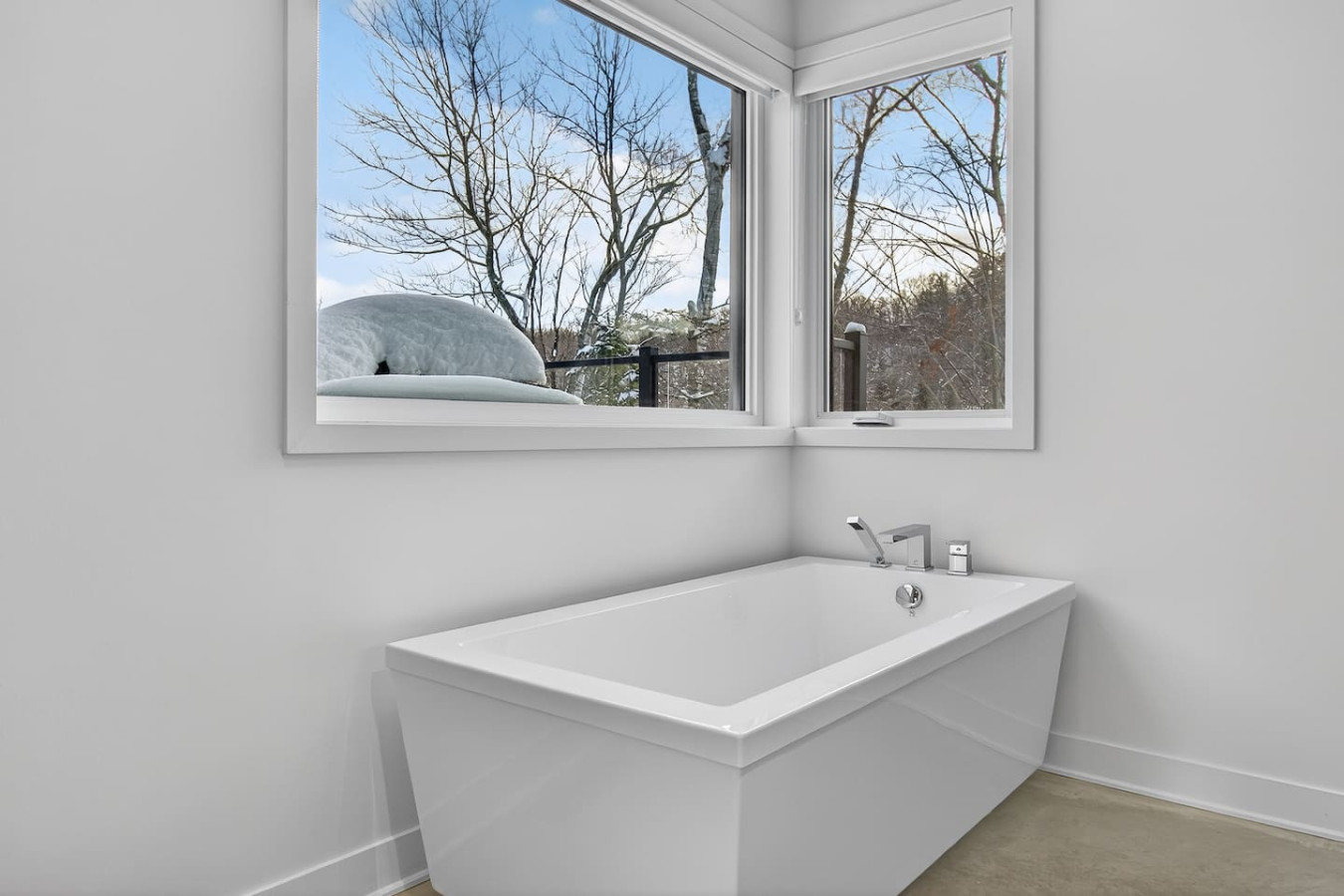 Wynnau Estate in Bel Air | Photo 22