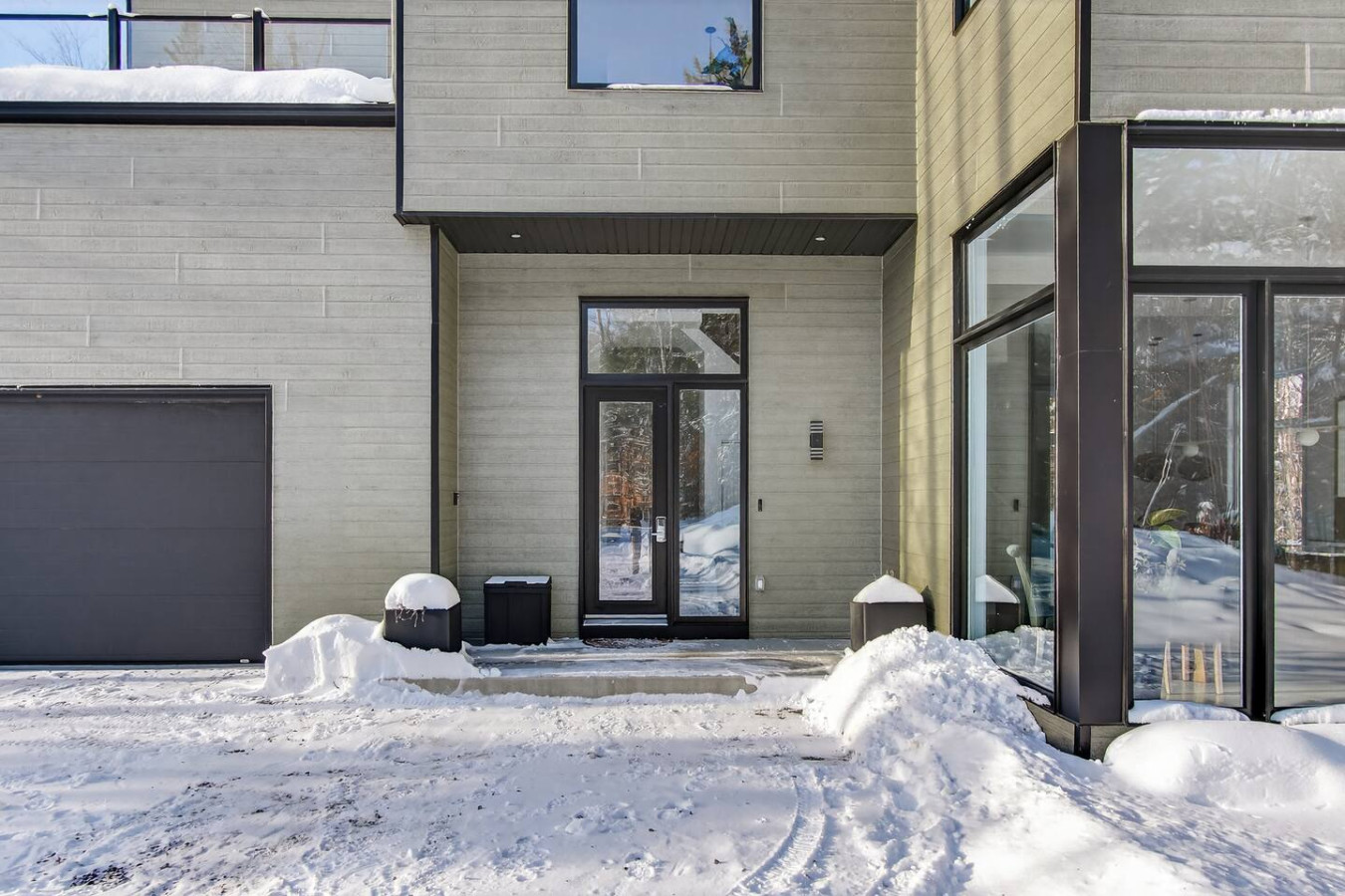 Wynnau Estate in Bel Air | Photo 48