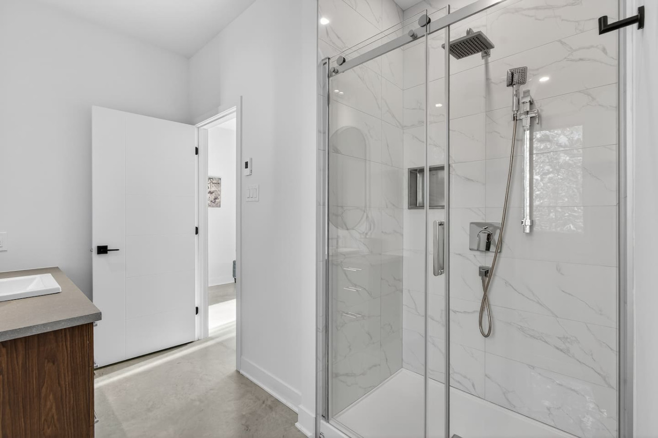 Wynnau Estate in Bel Air | Photo 43