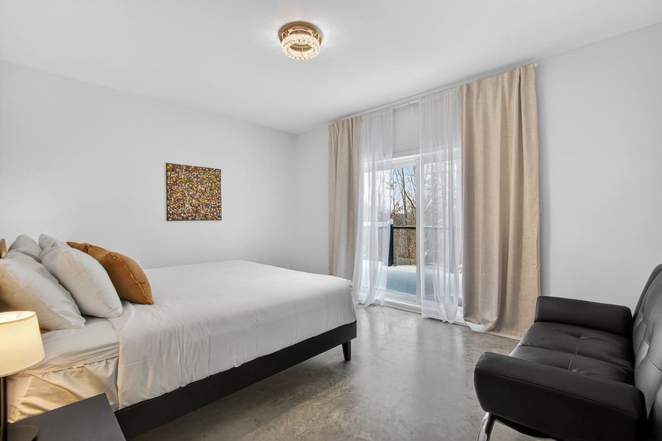 Wynnau Estate in Bel Air | Photo 34