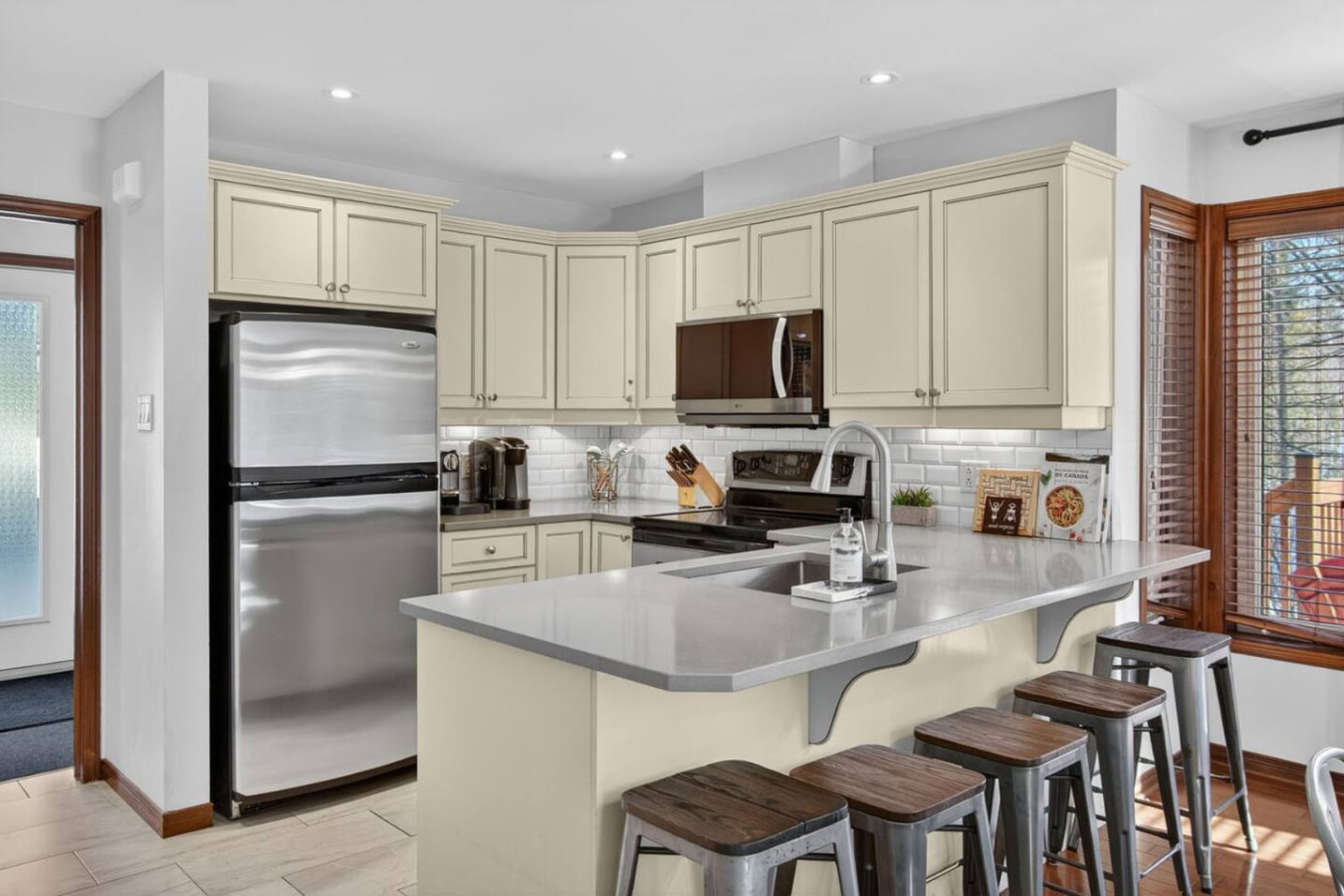 Family Townhome on La Bete Golf | Photo 3