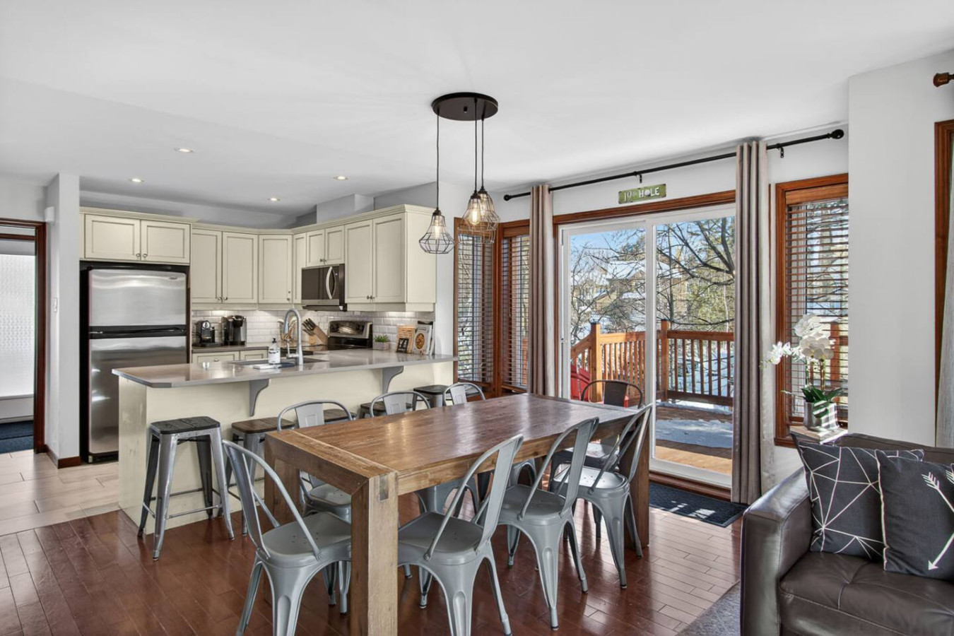 Family Townhome on La Bete Golf | Photo 9