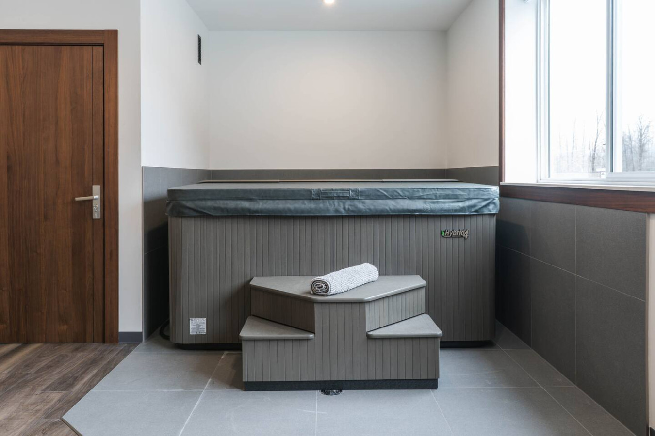 The Alpine Den with Indoor Hot Tub | Photo 4