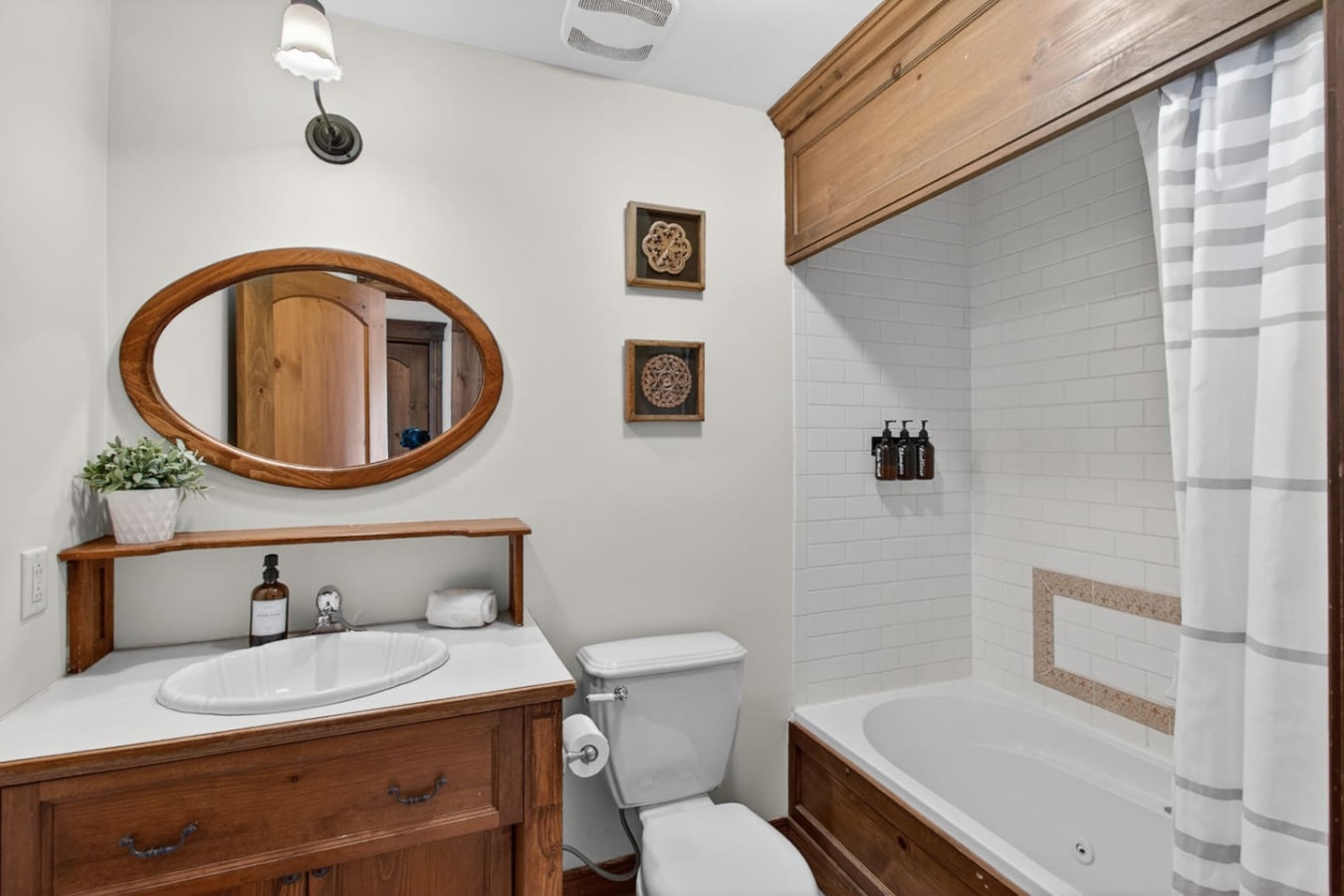 Family Condo w Summer Pool, 5 Mins to Village | Photo 17