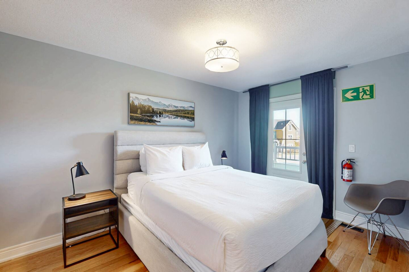 Family Townhome w/ Summer Pool | Photo 18