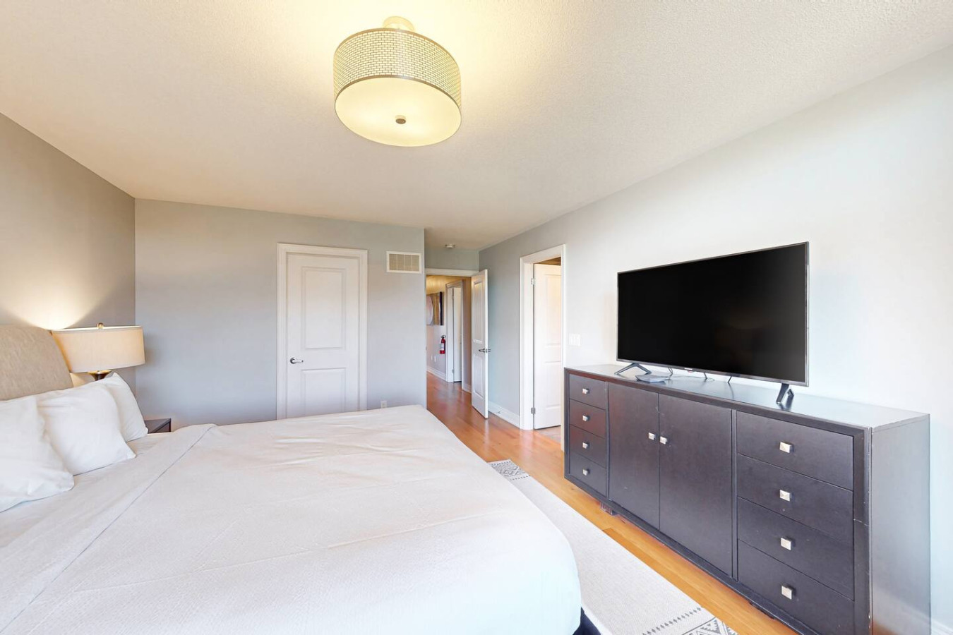 Family Townhome w/ Summer Pool | Photo 15