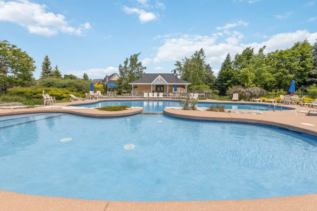 3BDRM Townhome with Summer Pool | Photo 28