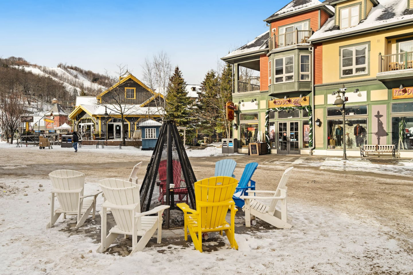 3BDRM Townhome with Summer Pool | Photo 37