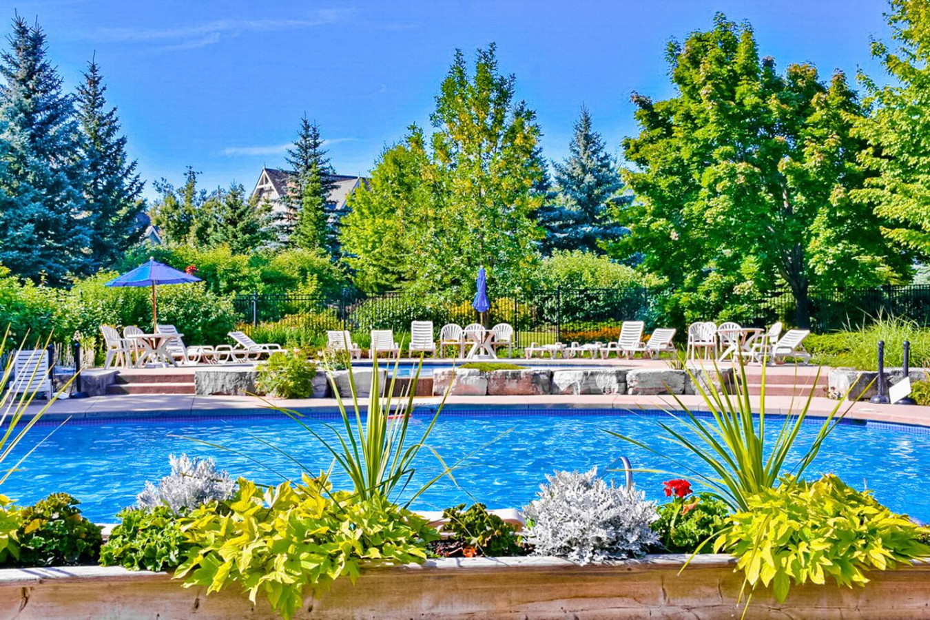 3BDRM Townhome with Summer Pool | Photo 29