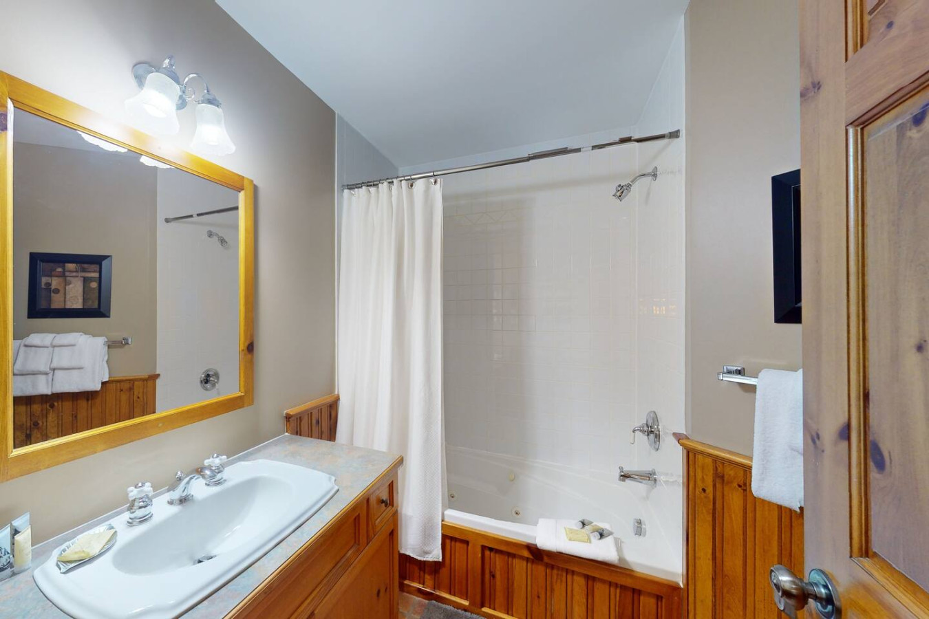 2BD Condo, Mins to Village w/ Summer Pool | Photo 13