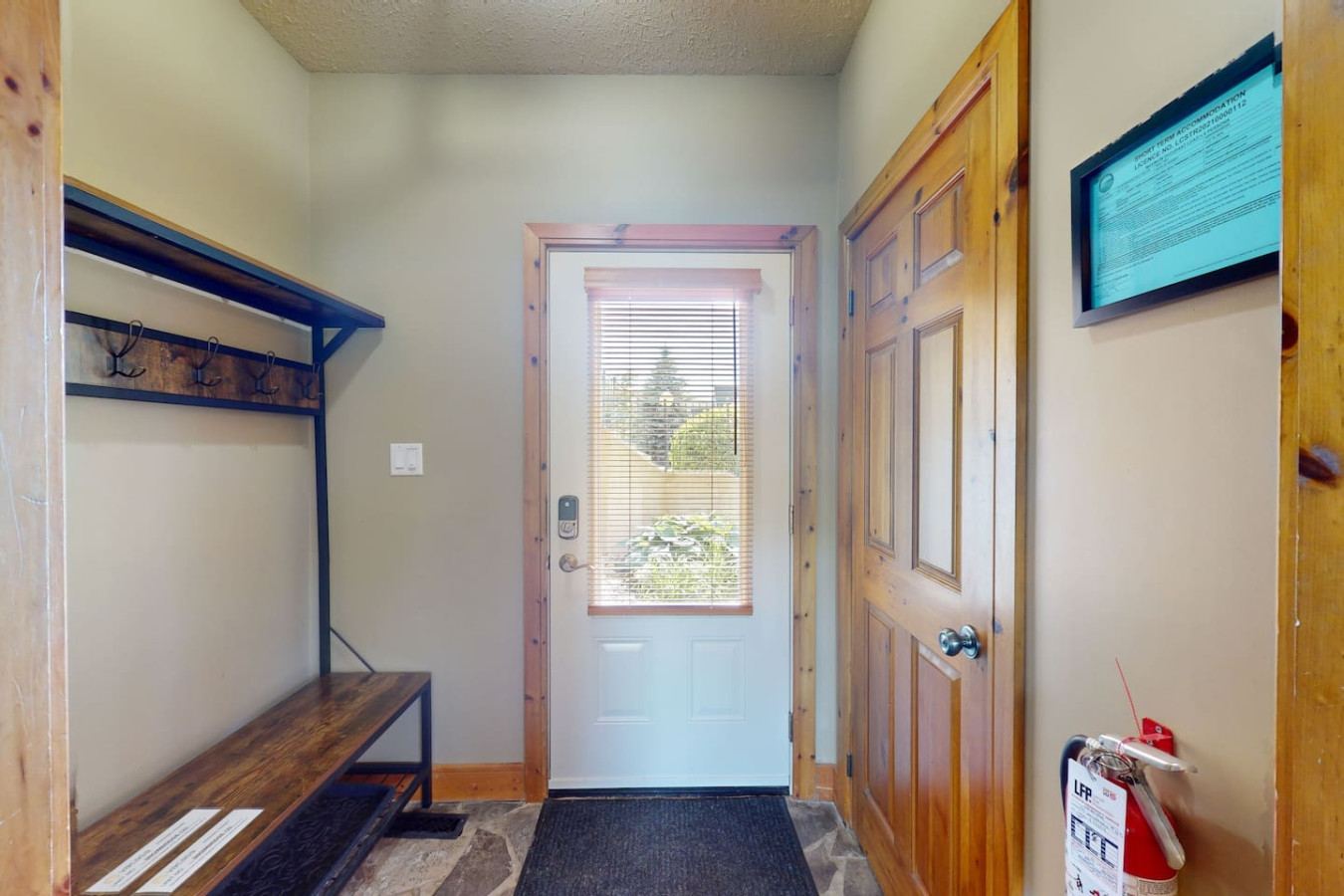 2BDR Getaway near Blue with Free Shuttle | Photo 19