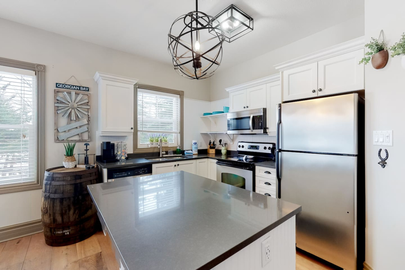 Stylish 2BDR Condo with Summer Pool | Photo 8