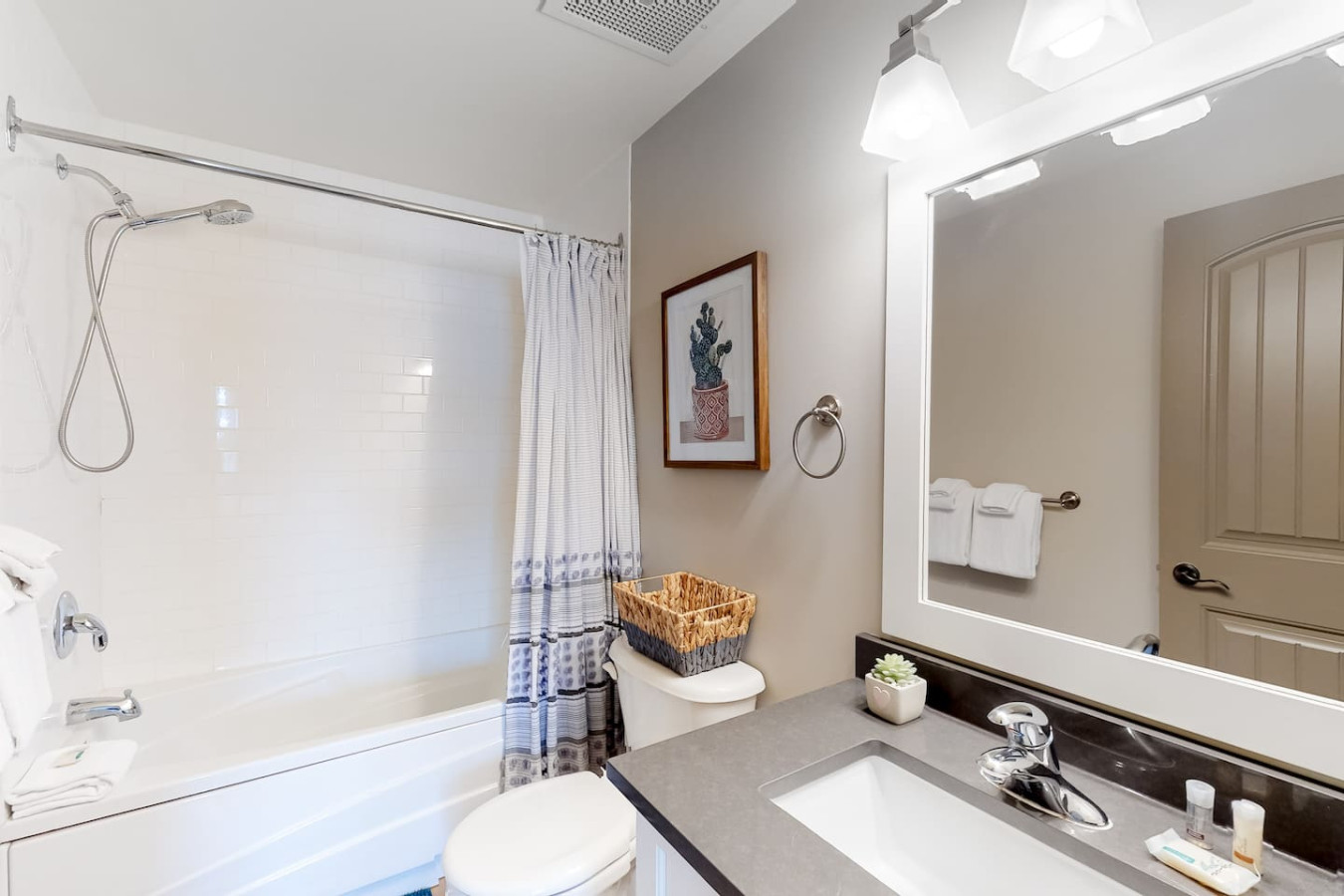 Stylish 2BDR Condo with Summer Pool | Photo 12