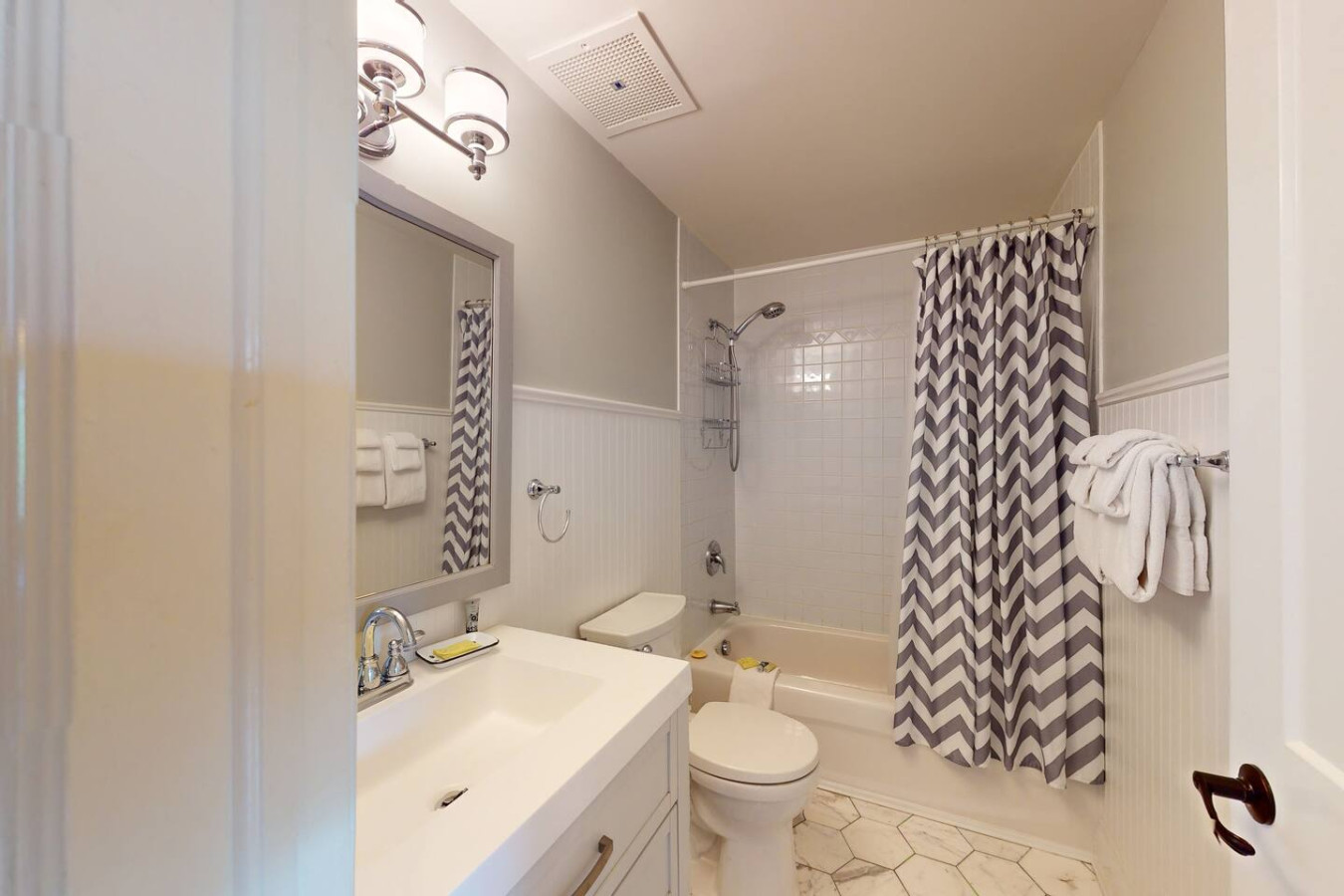 Family Retreat with Summer Pool & Golf | Photo 17