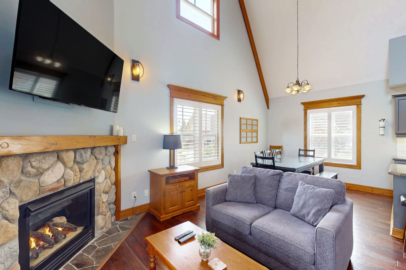 Spacious Family Getaway w/ Free Shuttle to Blue